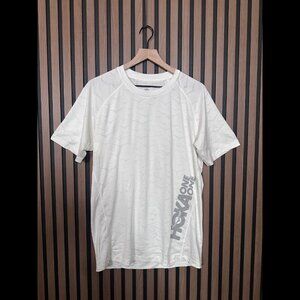 Hoka One One x Rabbit T Shirt Medium Men White Short Sleeve Crewneck Running Tee